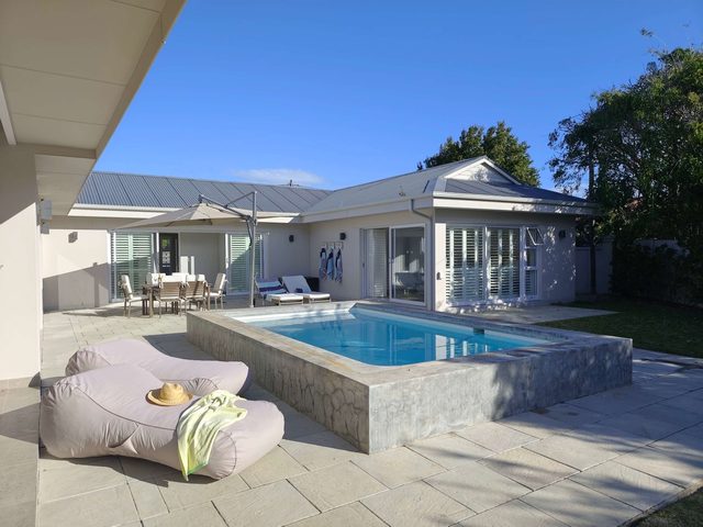 Sanctuary Sands Villa - 5BD, Pool, Near Beach