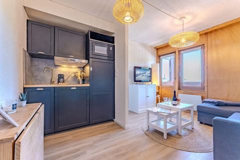 Ski-In Out Mountain Apt with Balcony in Meribel