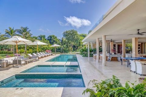 Villa Lorenne - Stunning Villa with golf views