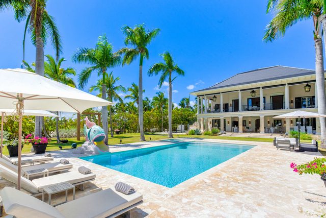 Villa Serenity - Exceptional Beach Villa