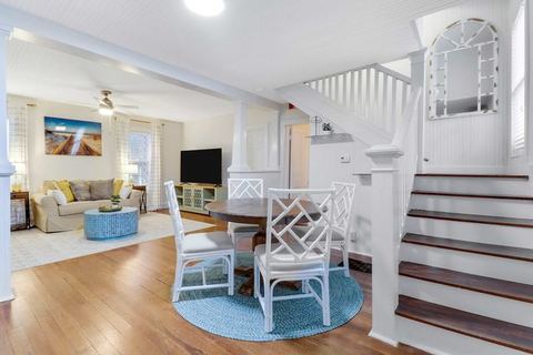 Quaint Cottage - Downtown Stuart