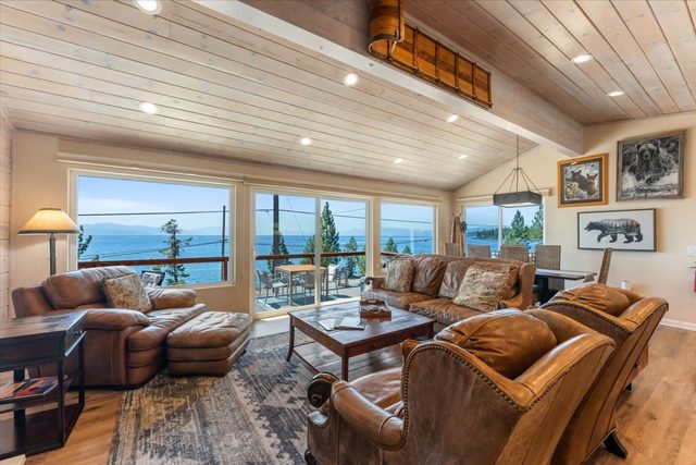 Big Blue Views Tahoe Lakeview 5BR Retreat