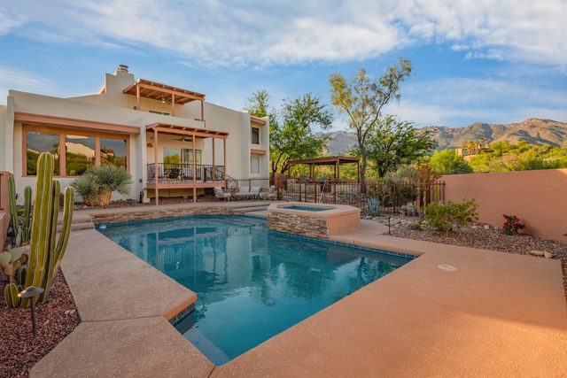 Catalina Foothills Summer Villa | Pool & Skyline — Tucson, AZ