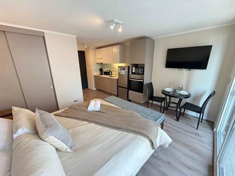 HOM 1-bed with terrace and A/C · Carmen, Santiago