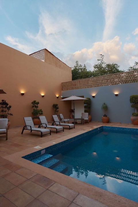 Serene King Room w/ Pool View in Historic Center — Oaxaca de Juárez, Oaxaca