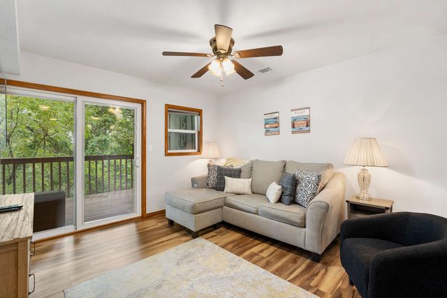 The Greenview Haven: Cozy For 6!