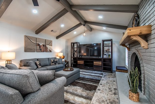 Ocean Dr Sleeps 19 with Hot Tub & Game Room