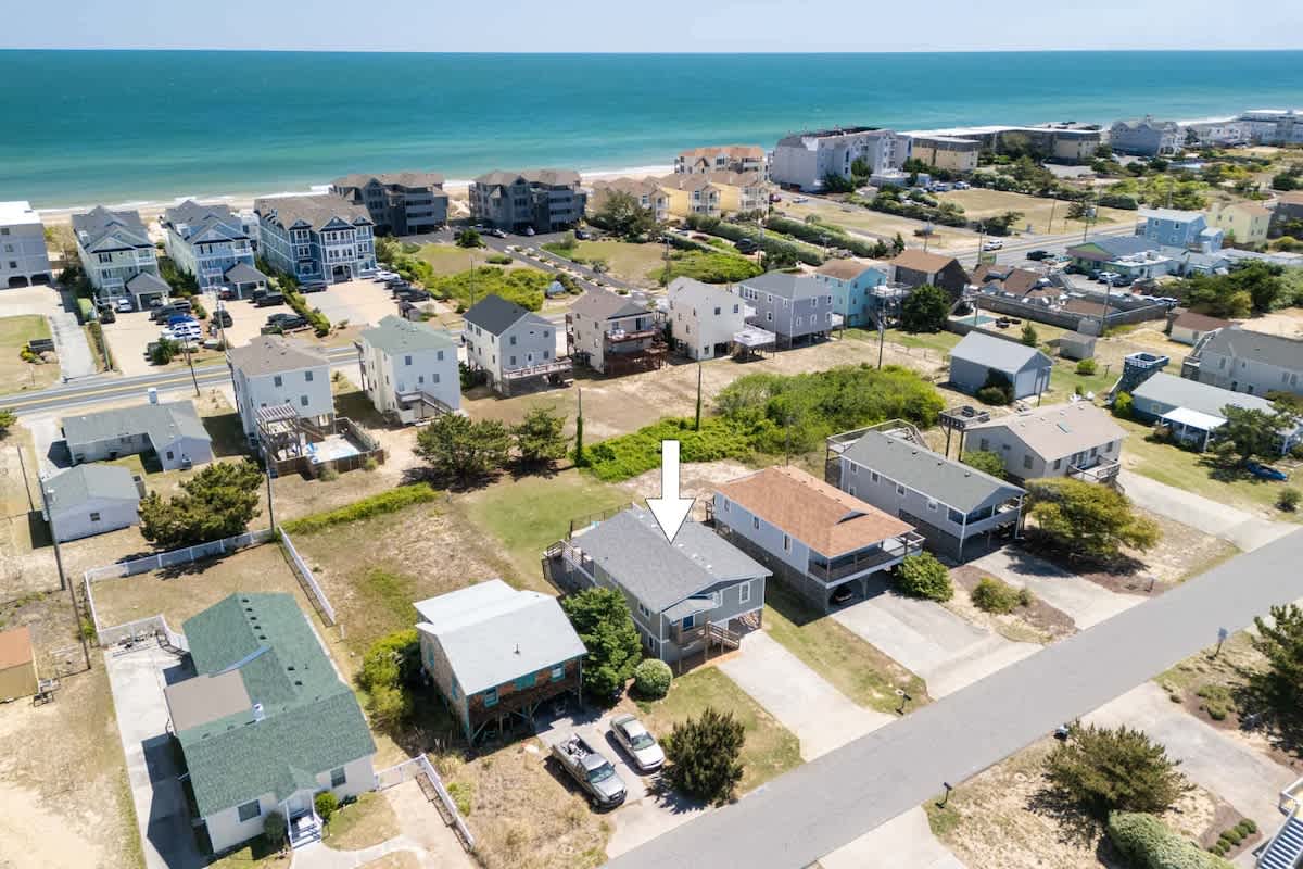 Studio Unit- Mins to the Beach & Shops