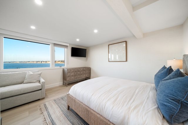 New - Modern Studio - Stunning Ocean View