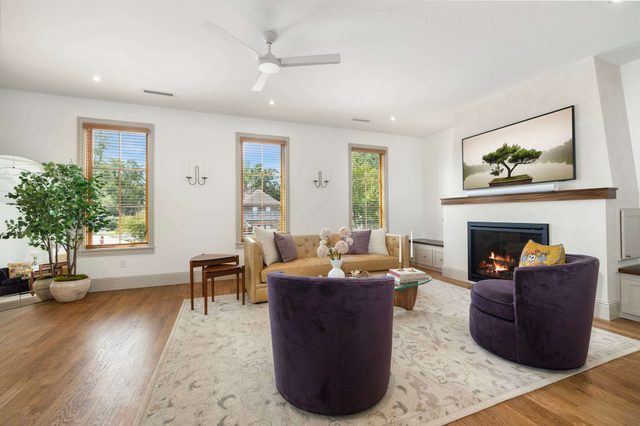 Park Springs Row- Walk to Downtown-Luxury Living