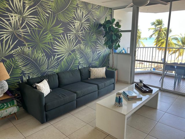 Pal Mar | Beachfront 2 BR Apt in Isla Verde
