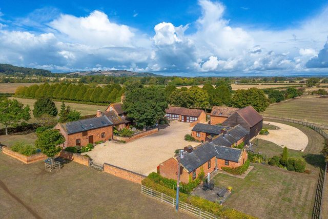 Cotton Farm Estate - 4 Cottages, Sleeps 16 — Dumbleton, England