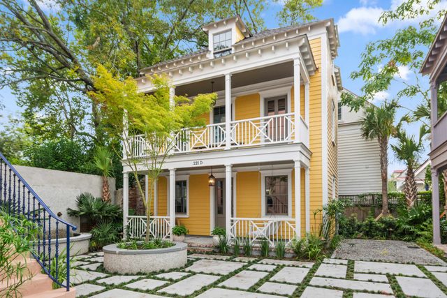 Charming 3bd Home w. Parking, 1 block to King!