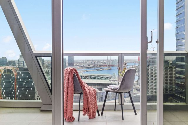 Docklands 3BR Getaway, Harbour View & Free Parking