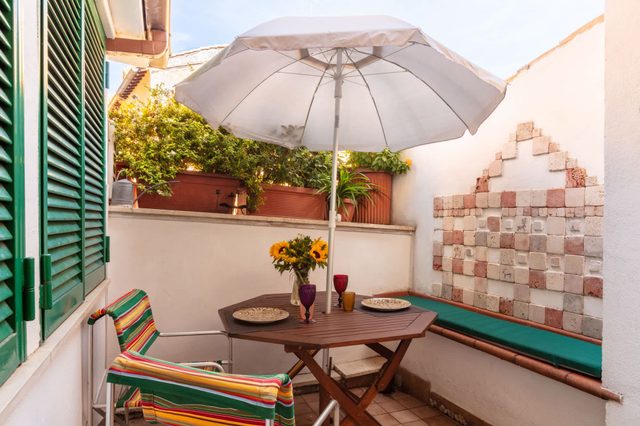 Trastevere Enchanting Apartment — Roma, Lazio