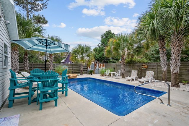 Close to Beach, Pool, Grill Area, Bonus Apartment!