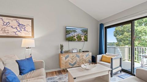 Indian Pointe Lake View