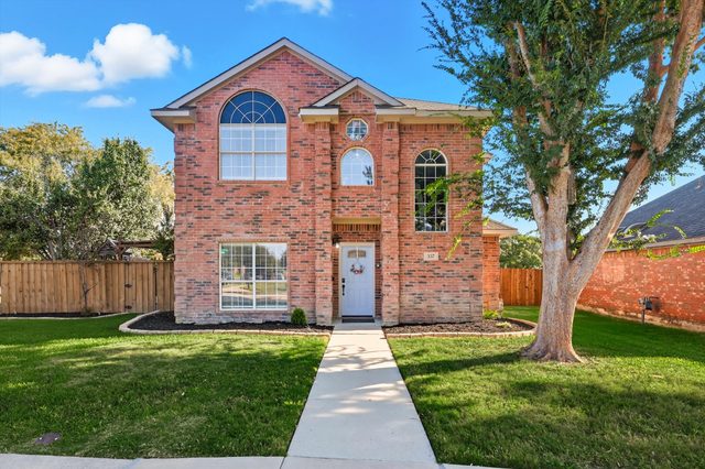 French-Style 5-BD w/ Pool, Playground, Cinema