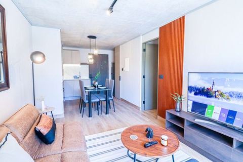HOM 1-bed, terrace and gym · Metro Santa Isabel