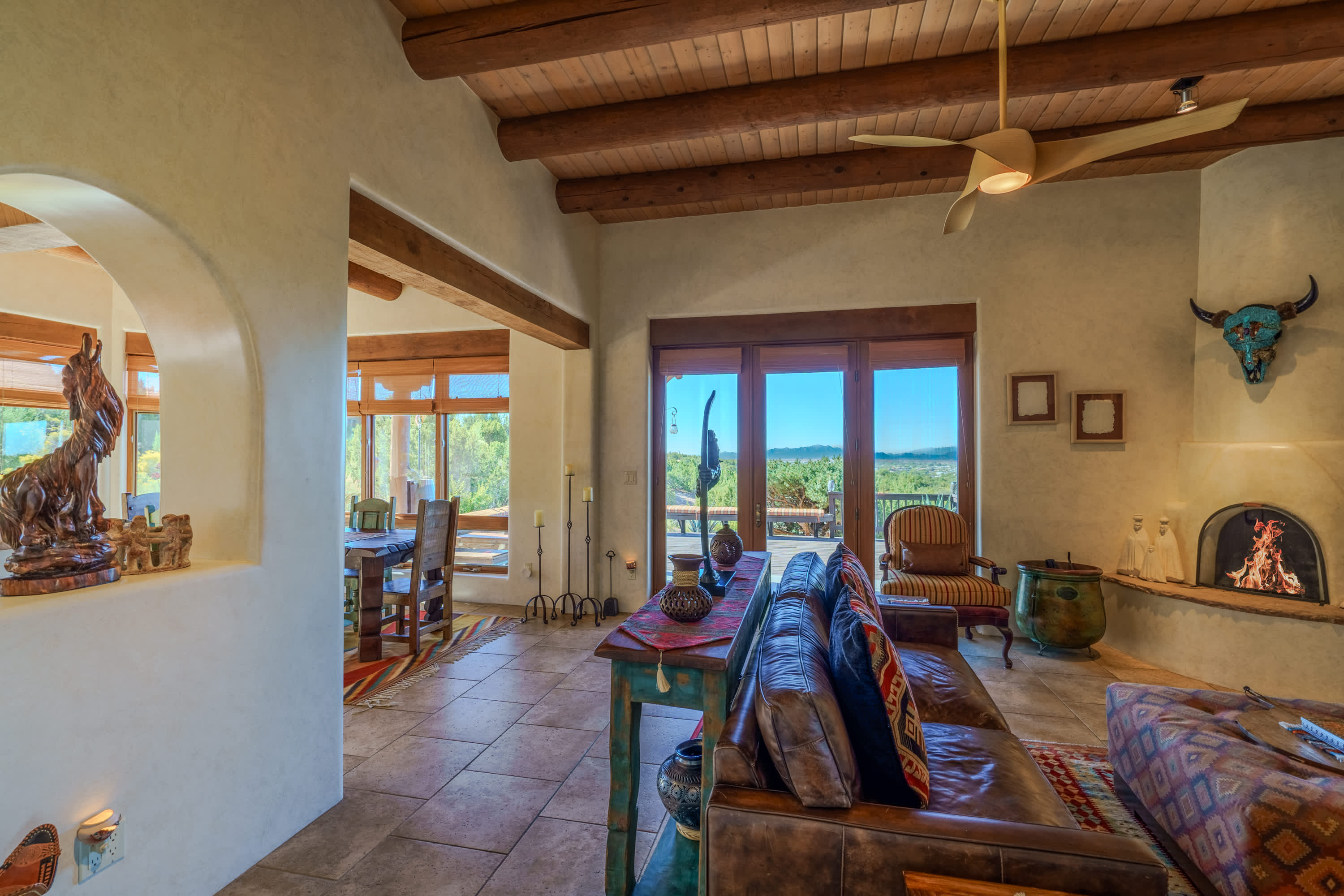 Incredible Views, Large Deck, Kivas