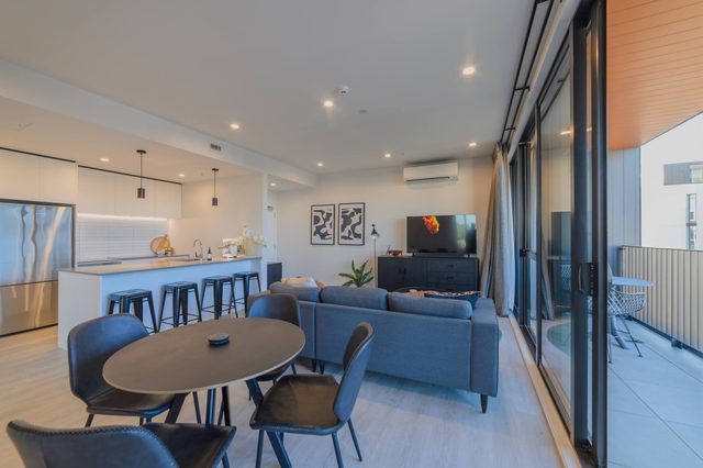 Tuam City Side Stay | 2BR + 2BA + Parking