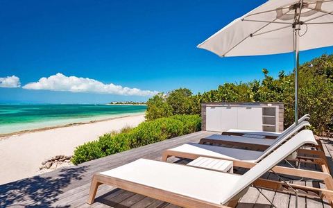 North Shore 5-Bedroom Beachfront Villa