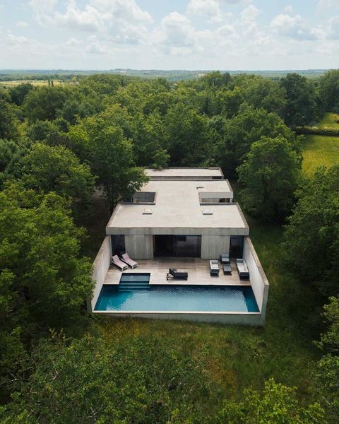 La Maison H by Boutique , a Modernist Villa — Labastide-Marnhac, Occitanie