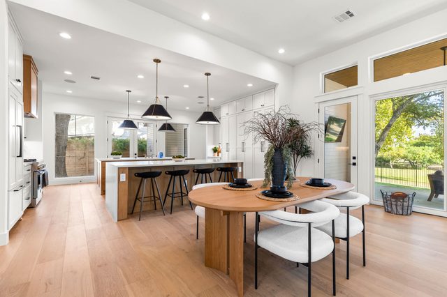 Luxury Austin Home - Must See, Near Downtown, 6bd
