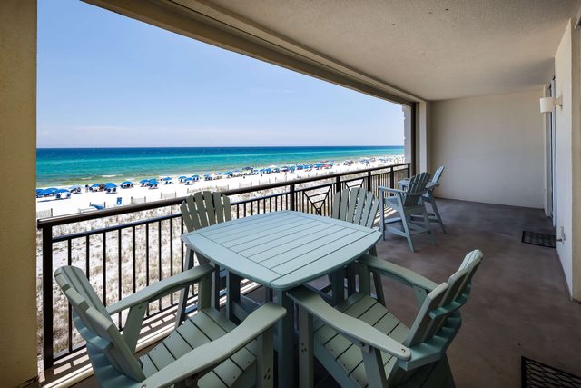 Bella Riva 201🌊Gulf Front🏖️Free Beach Setup
