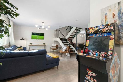 Chic 4BR Home with Hot Tub, Fire Pit, Arcade — Scottsdale, AZ