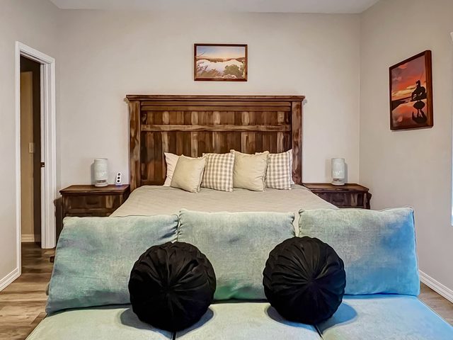 3111 Close to Silver Dollar City, Save 10% on tix
