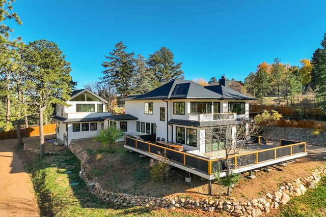 The Mesa House! Luxe Mountain Home by Broadmoor