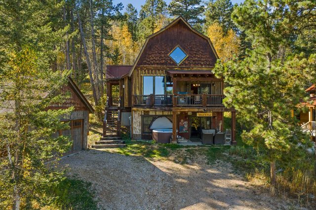 The Hitch`n Post - Garage and beautiful scenery!