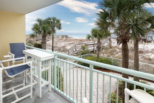 Pelican Isle 101🌊Gulf Front🏖️Free Beach Setup