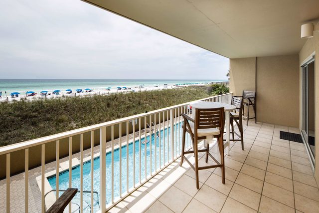 Summerlin 102🌊Gulf Front🏖️Free Beach Setup
