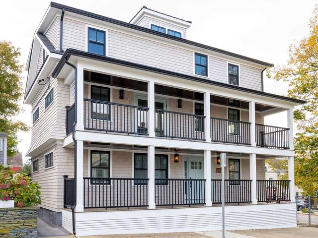NEW CONSTRUCTION Sancerre Apartment #3 in Newport’s Yachting Village