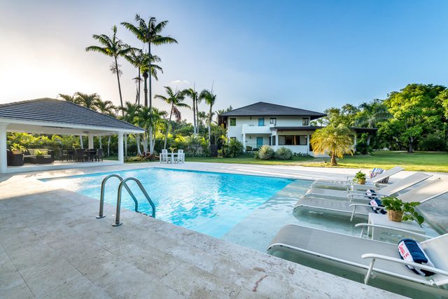 Porta Azul | Contemporary Art Villa Near Minitas Beach