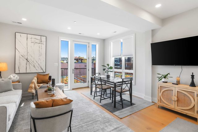 Sojourn Adams Morgan 2BR w/ Roof Deck & Office Den