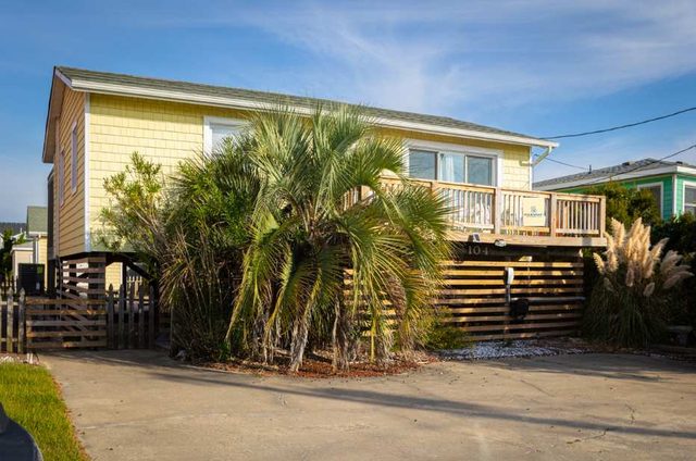 Near Beach, Dining & Shops, Private Hot Tub