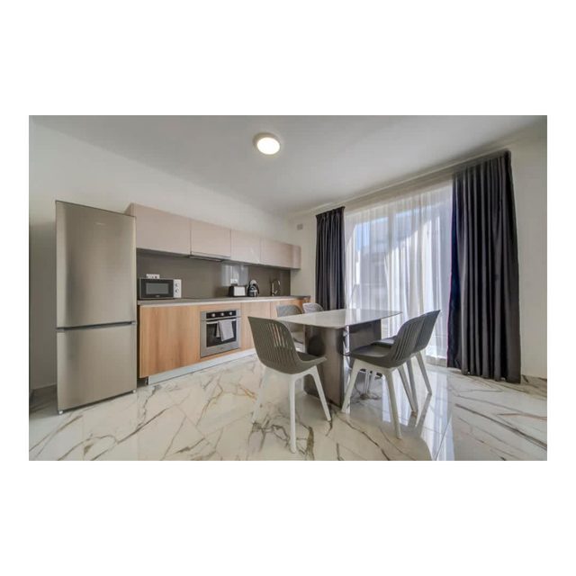 Family Friendly 2 Bedroom Apartment - By HostMT