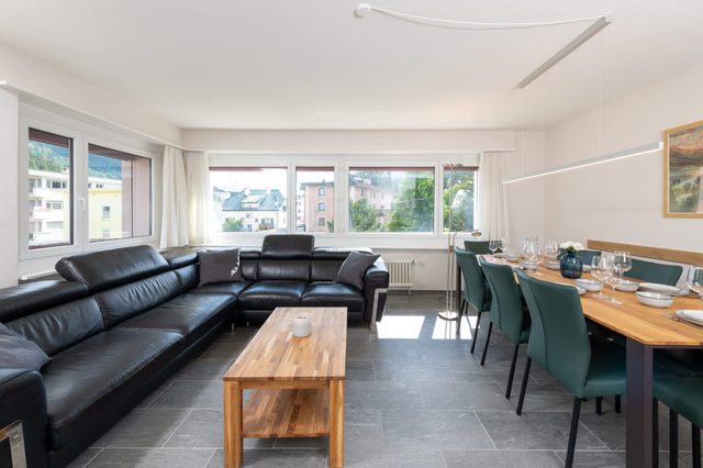 Elegant Mountain Getaway, Ideal for Families & Groups — Sankt Moritz, Grisons