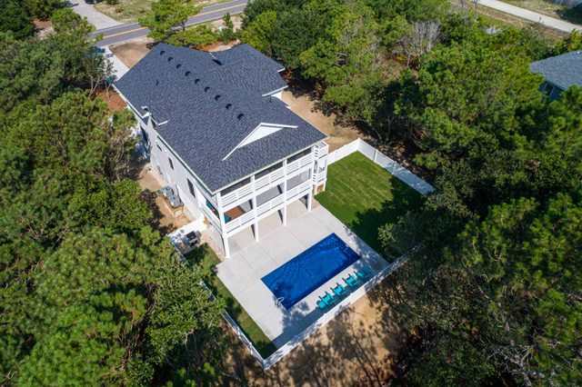 Saltwater Pool, Hot Tub, & 5-Min Walk to Beach!