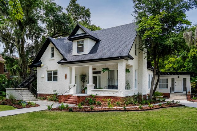 Symphony at The Key | 7BR Mansion • 1mi to UF & DT — Gainesville, FL