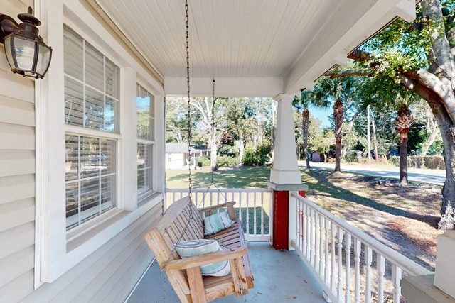 Charming Charleston Bungalow Near Park Circle