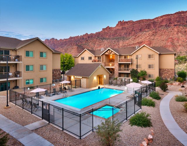 2-B Grand County Redcliff Condo