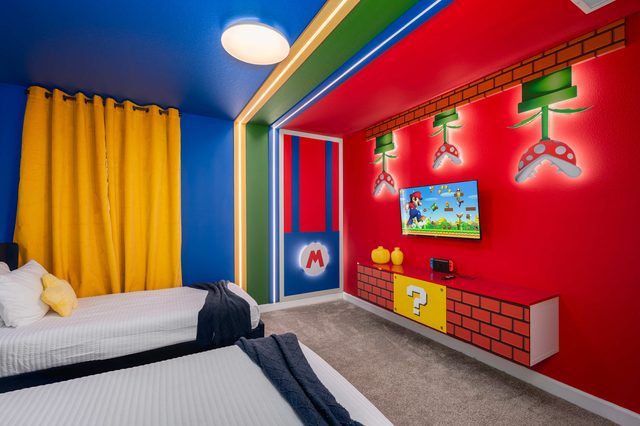 Near Disney | Pool, Projector & Themed Rooms — Davenport, FL