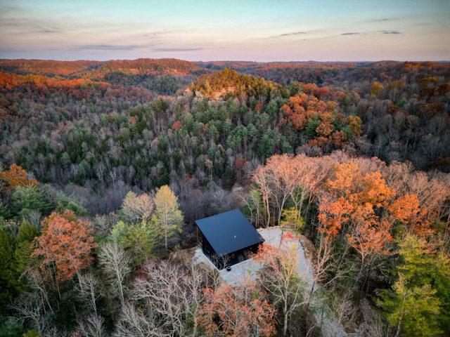 Top Shelf - Epic Views, Hot Tub, Modern RRG Stay