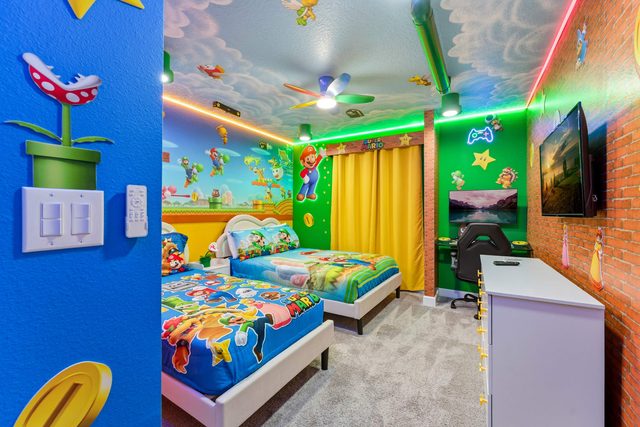 1112 Mario & Mickey Rooms! ChampionsGate Pool Home — Kissimmee, FL