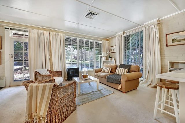 Stunning Garden Studio at Mayfield Vineyard — Orange, New South Wales