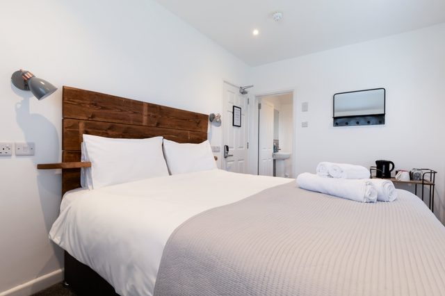 The Nook - Room 4 - Deluxe King Room